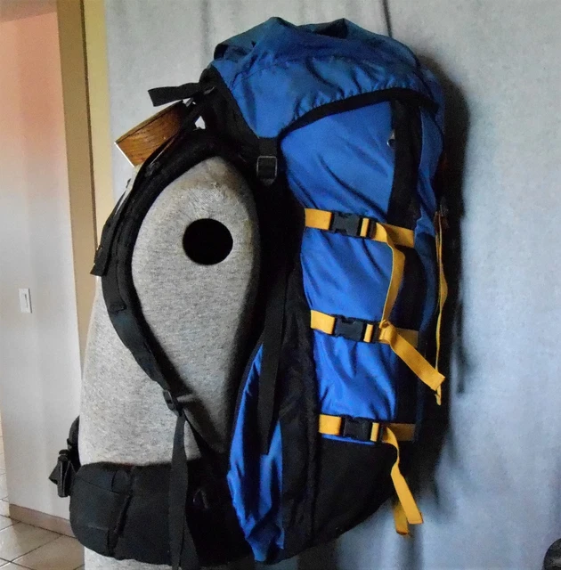 amazon osprey 75l rolling luggage Carry-On Rolling Duffle Bags & Wheeled Luggage