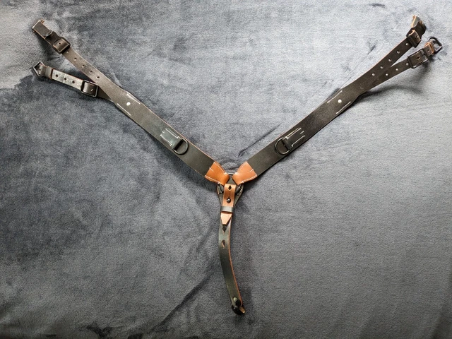 WW2 Repro German Army Y Straps, Heer Reproduction, Leather & metal fittings