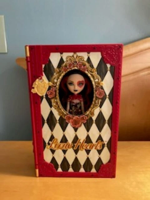 Lizzie Hearts Spring Unsprung prototype! (Credit: travelling.doll.emporium)  : r/EverAfterHigh