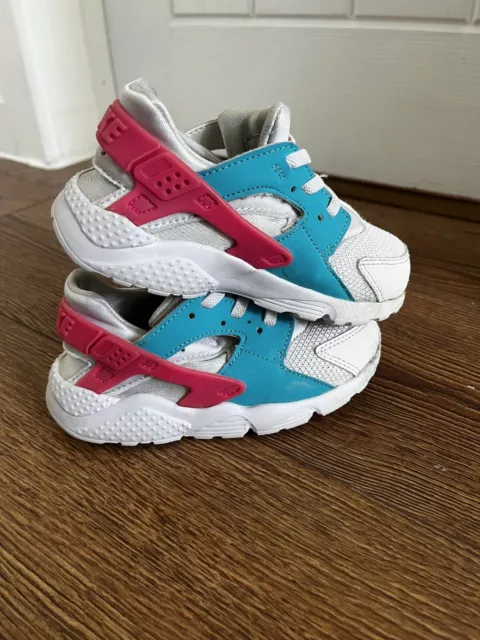 Nike air huarache run ultra little kids hotsell