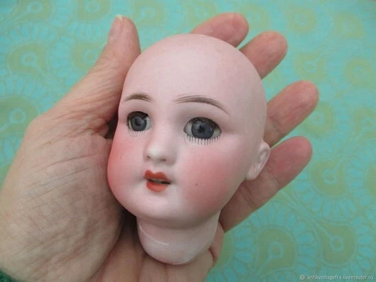 POUPÉE ANCIENNE : Belle poupée UNIS FRANCE - tête En Porcelaine en bon