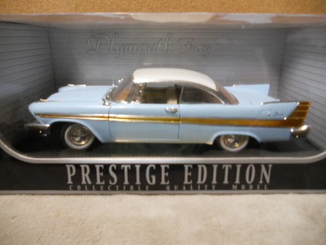 Sun Star Models 1:18 Plymouth Fury Closed Convertible Année 1960 Bleu Blanc 5412