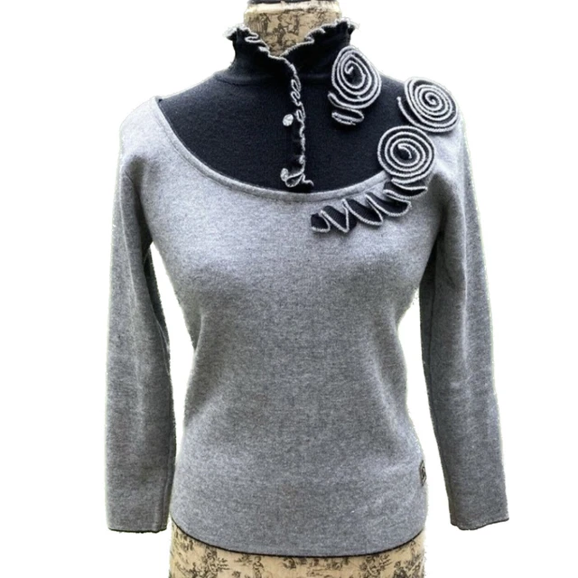 Chanel Vintage Sweater sz S 4-6 Wool Embellished w Logo Ruffles & Flowers Grey
