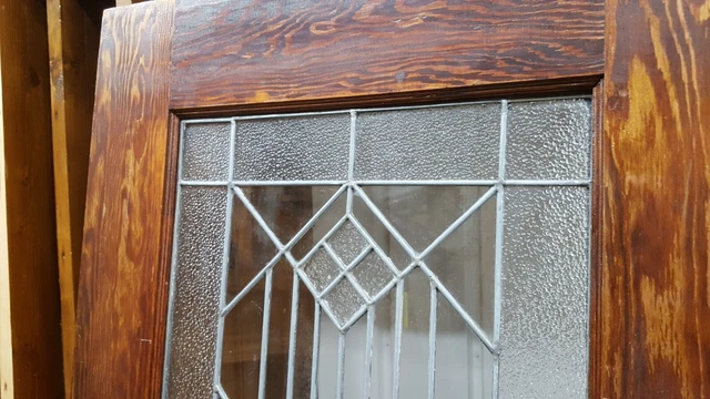 Pine and Leaded Textured Diamond Pattern Full View Glass Interior Door 7