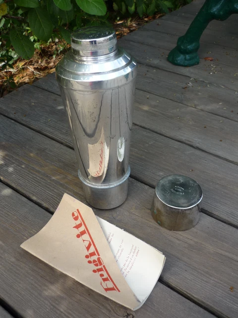 Shaker ancien 1920 / 1930 bouteille de Champagne Métal
