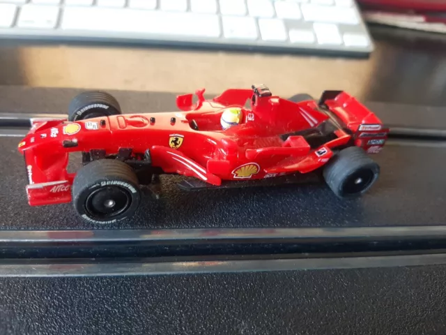voiture de circuit  carrera GO Ferrari F1 -MASSA-TBE
