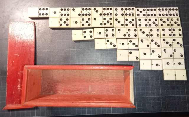 Grand Jeu De Dominos Ancien Double 6 Six Riveté Os Ébène 3 Rivets Jeux Domino - Jeux & Jouets