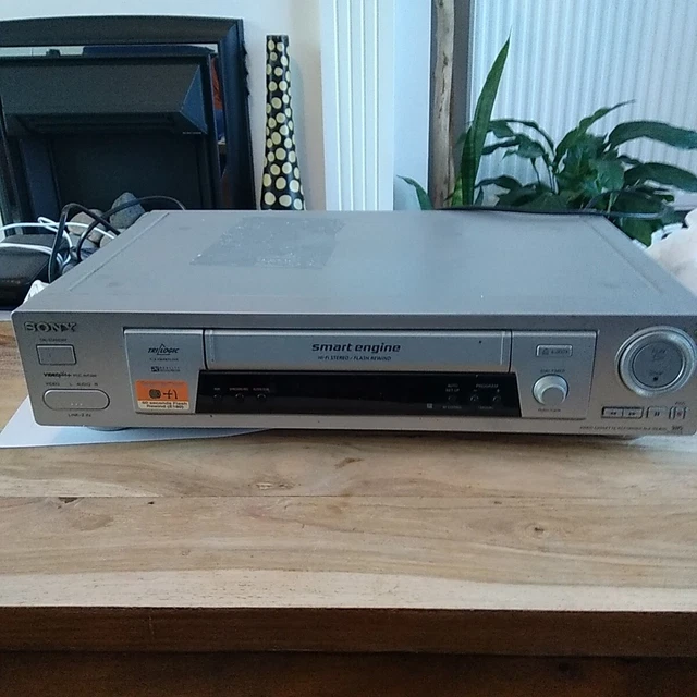 SONY SLV SE800G Smart Engine VHS Video Tape Player .No Remote .Jog