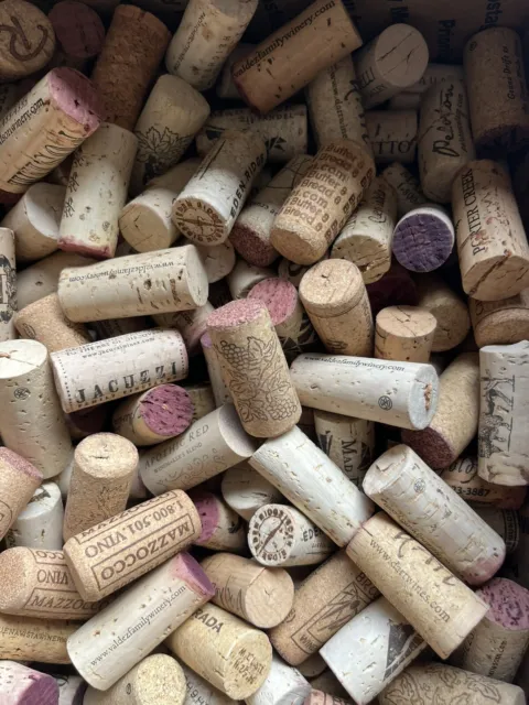 Corchos de vino ~ usados ~ lote de 270 ~ marcas surtidas ~