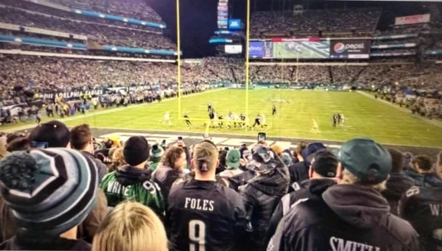 EAGLES Broncos Tickets 111 Row 19 10/5 EUR 516,04