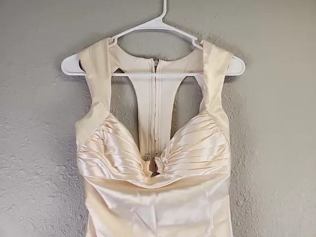 Hailey Logan by Adrianna Papell Ivory bodycon Dress SZ 9/10