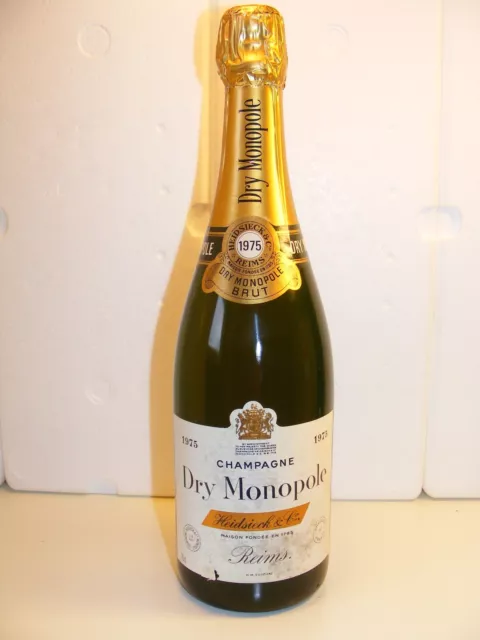 Vintage Champagne Dry Monopole Brut Heidsieck & Co 1975