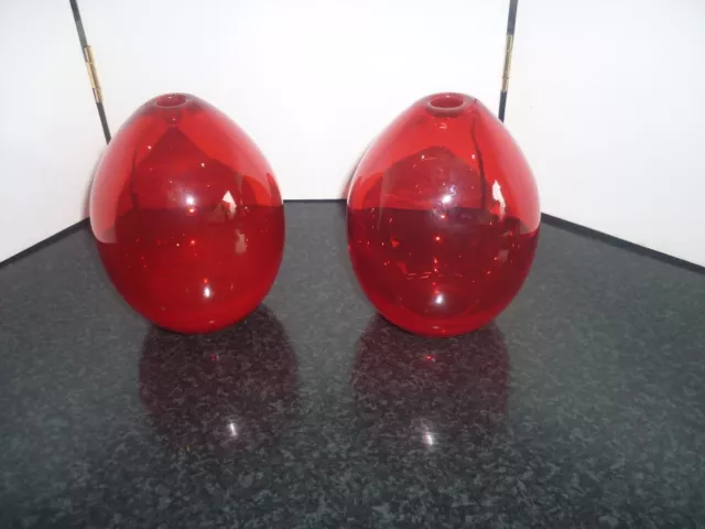 Vintage Art Glass 1960s Pair of Egg Shaped Red Vases