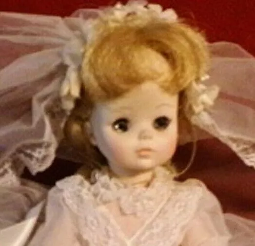 DOLL- Orignial Madame Alexander Wedding Doll