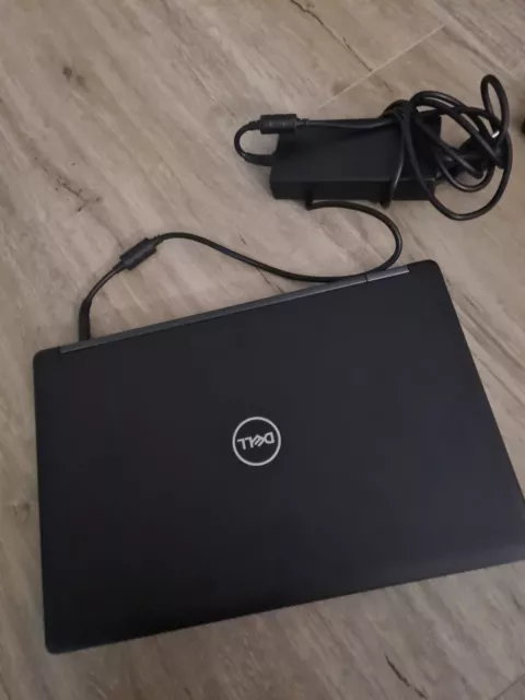 NOTEBOOK DELL LATITUDE 5591 INTEL CORE I5. 9 GEN -15.6" FHD LED Display