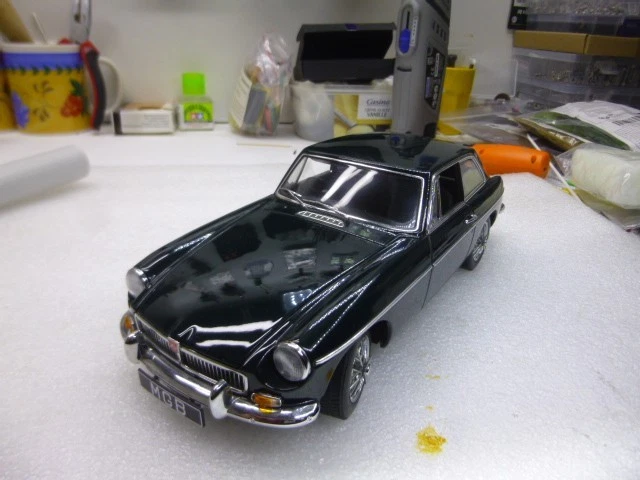 MGB GT COUPE Mk Ii 1969 Autoart 1/18 EUR 299,95 - PicClick FR