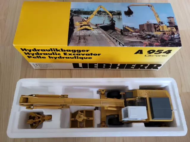 Liebherr A 954 Litronic Umschlagbagger Mobilbagger Radbagger Conrad 1:50 OVP