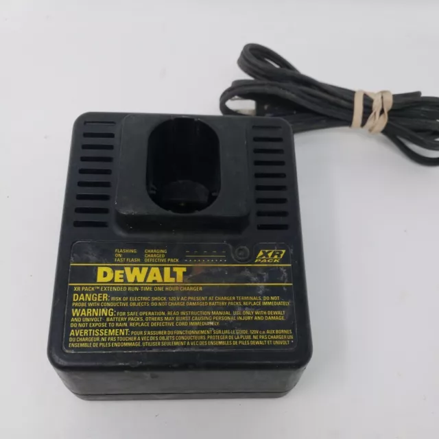 DeWalt DW9107 7.2V - 14.4V Cargador de batería