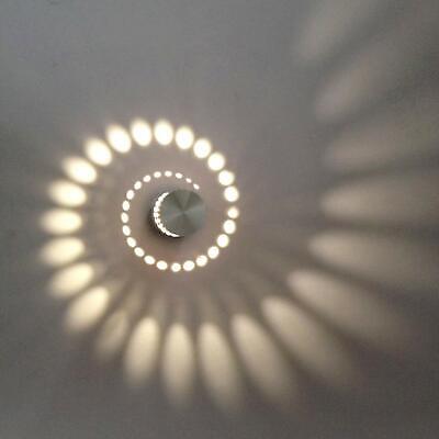 Lampada da parete effetto spirale, Applique in alluminio per corridoio e bagno
