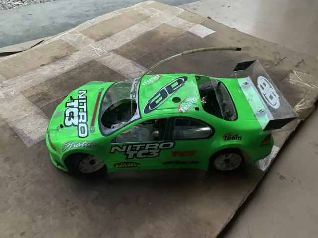 Rc Race Car, associated tc3 nitro rc car, factory team, excellent condition