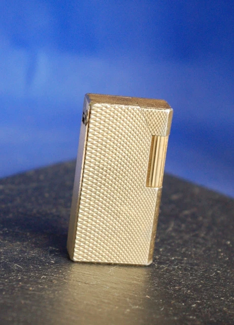 ANCIEN BRIQUET a gaz MALBORO made in Koréa pour collection
