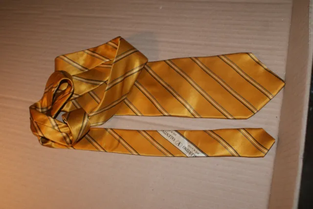 -AUTHENTIQUE cravate cravatte VALENTINO  100 % soie   vintage