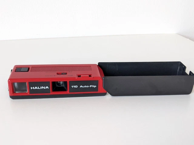 VINTAGE 1980S Halina Auto-Flip Sub Mini 110 Film Pocket Camera