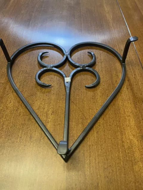 Wrought Iron Heart Shaped Trivet Hot Pad Kitchen Decor Farmhouse Rustic Black 3