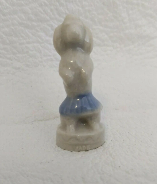 Red Rose Tea Wade Collectible Ceramic Poodle Miniature Figurine Animals