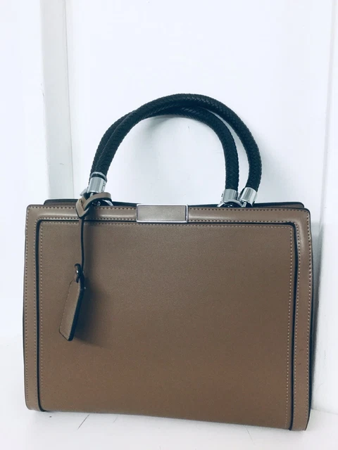 Bessie New Seasons Hervorragende Farbe Braun Atemberaubende Qualität Und Design