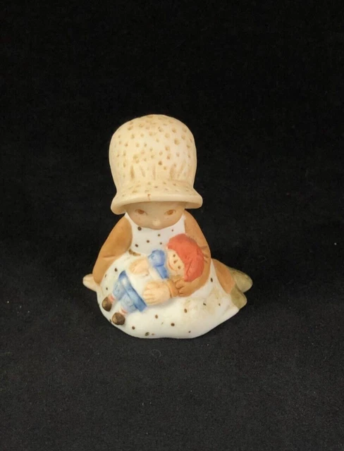 Vintage Holly Hobbie Ceramic Figurine Little Girl Holding Redhead Rag Doll