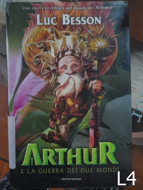 ARTHUR E LA guerra dei due mondi di Luc Besson libro L4 EUR 1,90