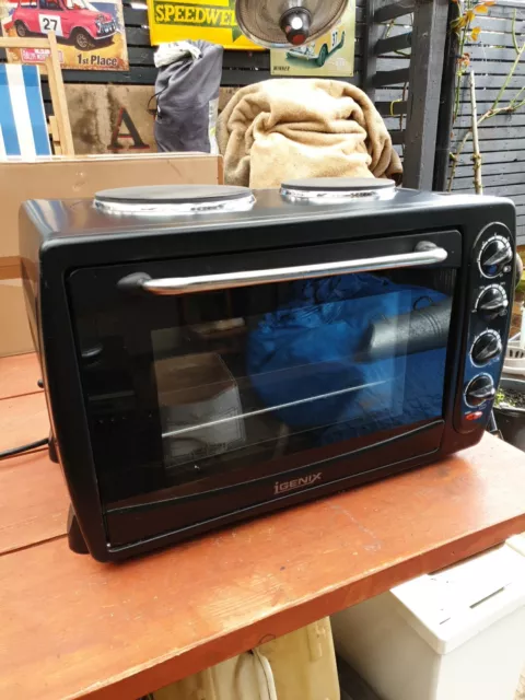 Mini horno y parrilla Igenix IG7042 negro 42 litros con 2 placas calientes