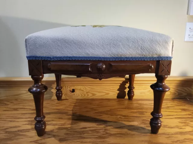 Antique Victorian EASTLAKE Walnut Needlepoint Top Carved Footstool Footrest