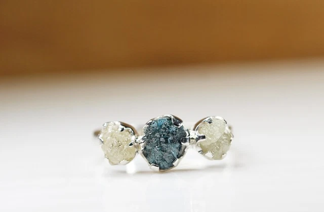 Bague Diamant Brut Naturel Gris/Blanc - 0.52+ Ct - Argent 925 - Taille 7.5 - Neuf Sans Emballage