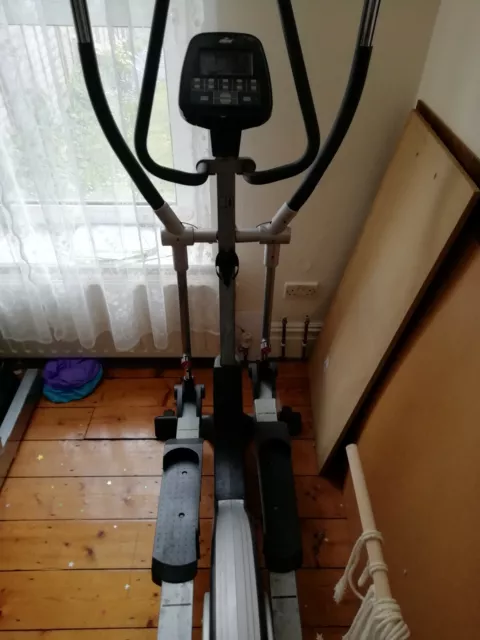 Cross Trainer - Crane Power X8