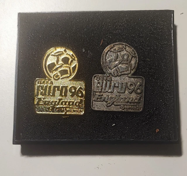 Pin's Métal Euro 1996 Angleterre – BIG BADGE – Bon état