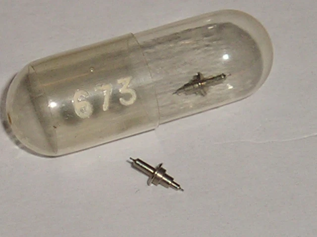 Axe De Balancier (balance Staff) Hanhart - Réf. 36 38 101 (ht.324) - Neuf De Stock (NOS)