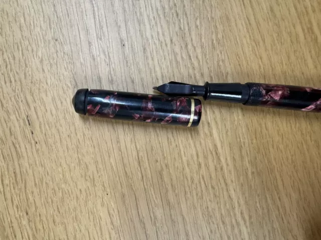 Vintage Conway Stewart Fountain Pen - Burgundy & Black Marble