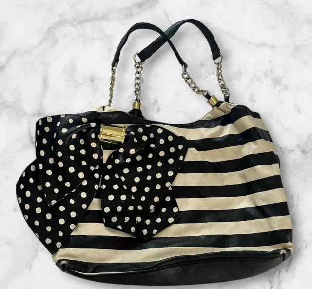 Betsey Johnson striped purse black and white stripes bow chain Betseyville Bag