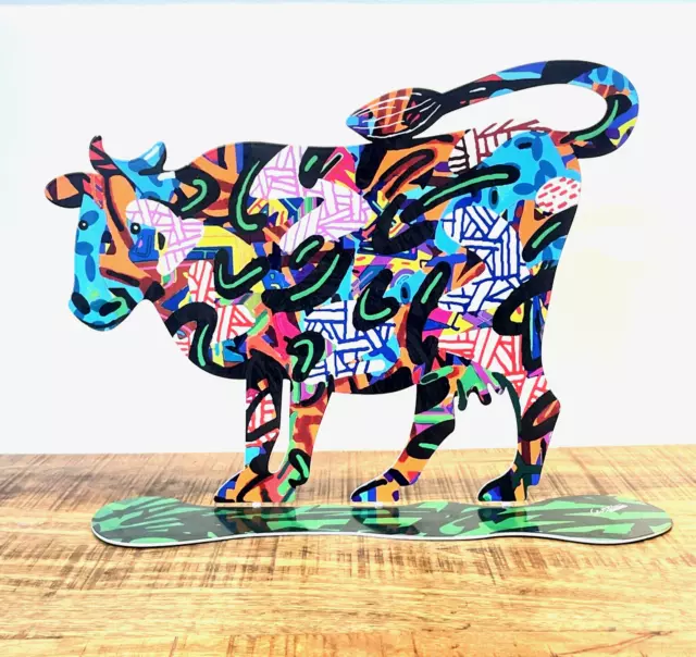 Vacas de aluminio "Shalva" escultura de DAVID GERSTEIN