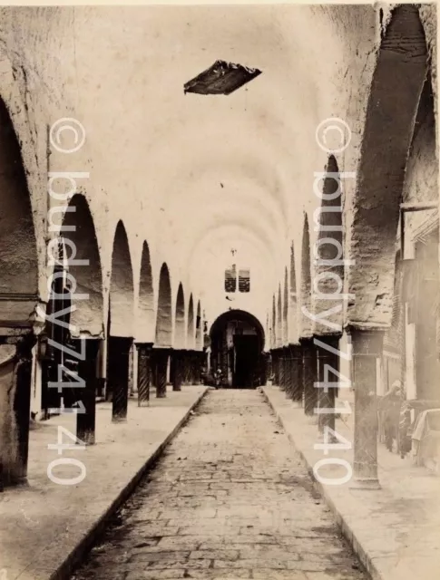 Tunisie - Tunis -Souk des étoffes - albumen print - Photographie 1875