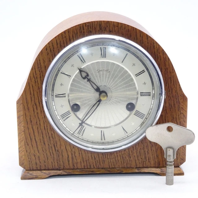 VINTAGE SMITHS BLENHIEM Wooden Cased Mantle Clock Wind Up With Key Spares Repair EUR 23,36