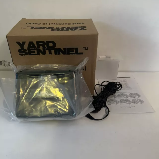 Yard Sentinel Ultrasonic Animal Repeller w Strobe For Pests Rats Bird Squirrel