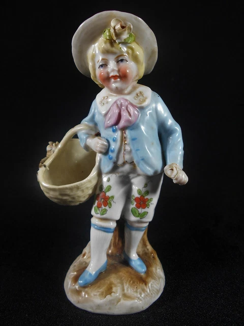 Ravissante Figurine Jeune Homme Au Panier  En Porcelaine Allemande Signée