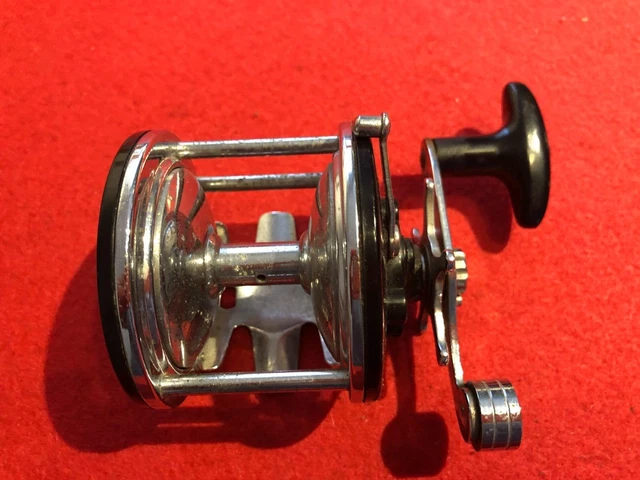 Lot De 3 Moulinets Anciens MITCHELL - N°324 Et N°320 - Pêche - France