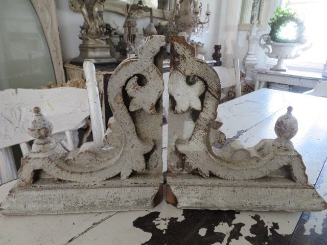 PAIR AMAZING Old Architectural CORBELS with Finials SMALL Chippy WHITE PATINA