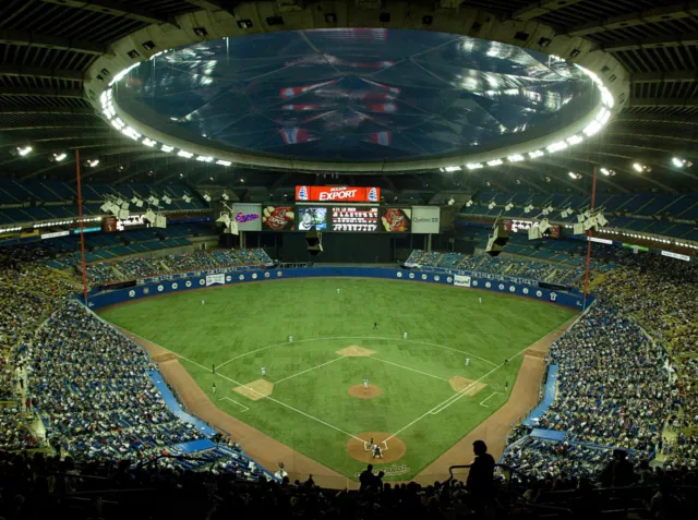 Montreal Expos - Olympic Stadium, 8x10 Color Photo