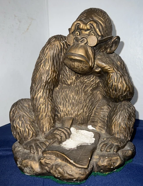 gorilla様 PUBLIC GENERAL143cm Vintage 1968 Gorilla Monkey Wall Street Journal Plastic