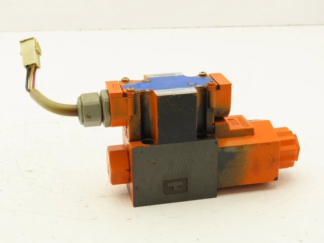 Yuken T-DSG-01-2B3-D24-50 Directional Control Solenoid Valve 24V 4/2 NG6 D03